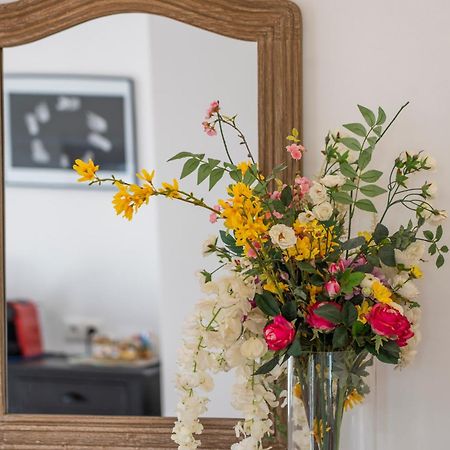 Syros Village Suites Vari  Ngoại thất bức ảnh