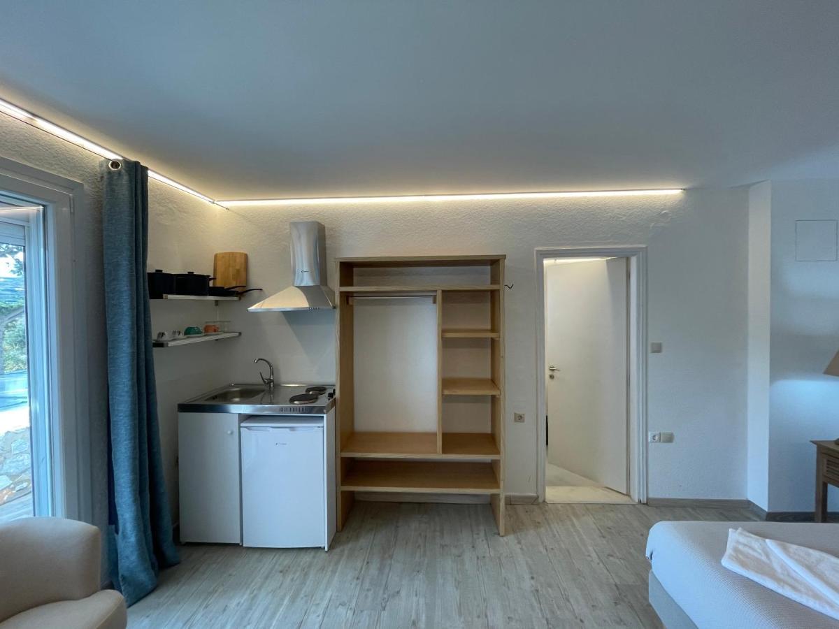 Syros Village Suites Vari  Ngoại thất bức ảnh