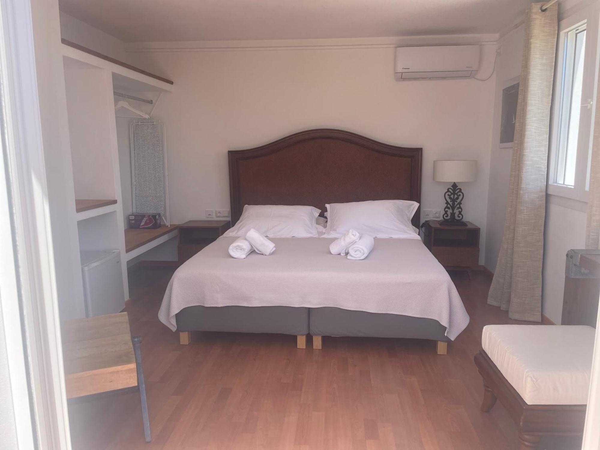 Syros Village Suites Vari  Ngoại thất bức ảnh