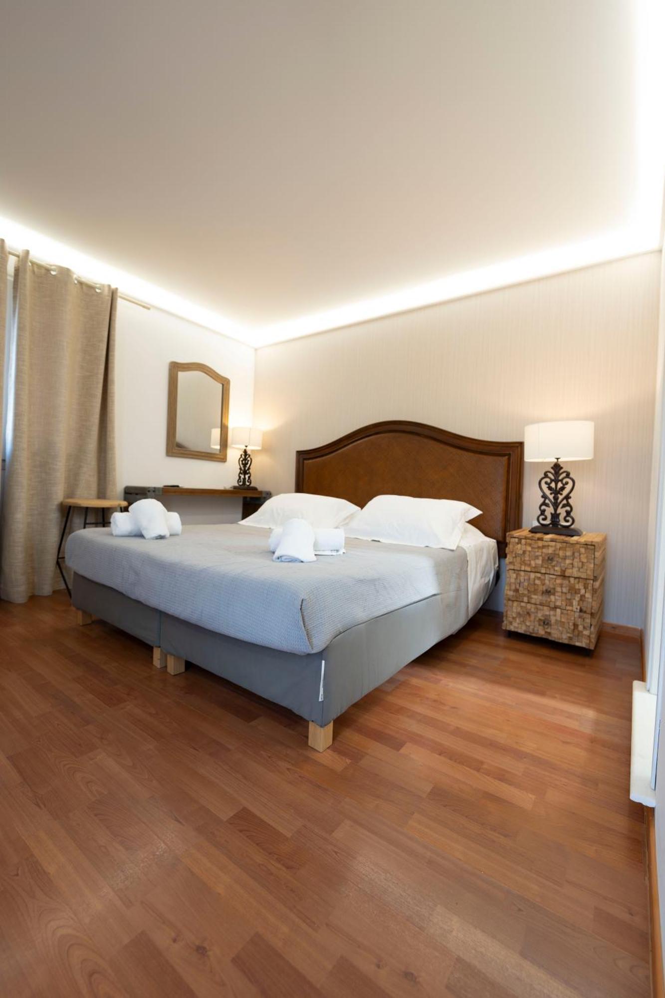 Syros Village Suites Vari  Ngoại thất bức ảnh