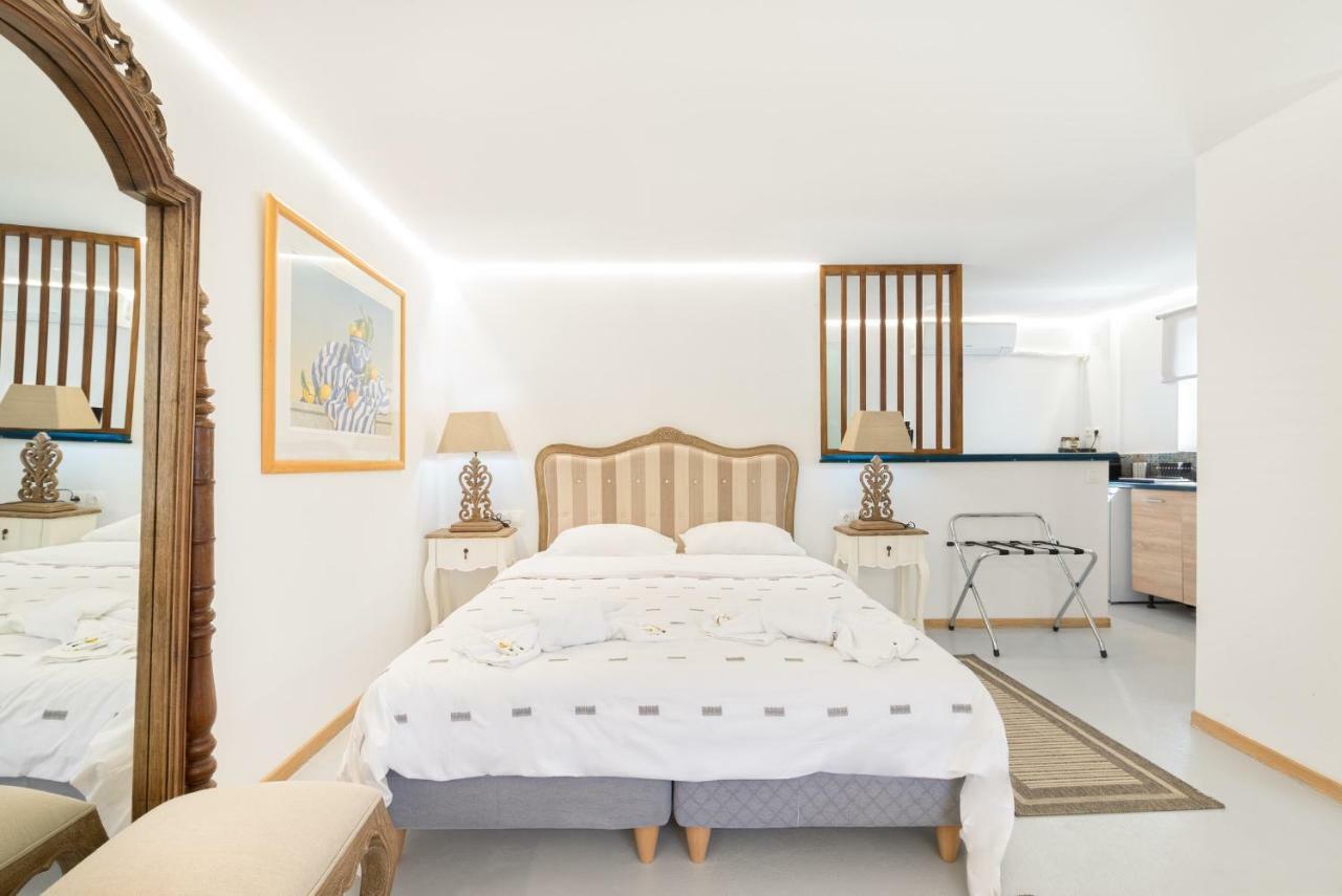 Syros Village Suites Vari  Ngoại thất bức ảnh