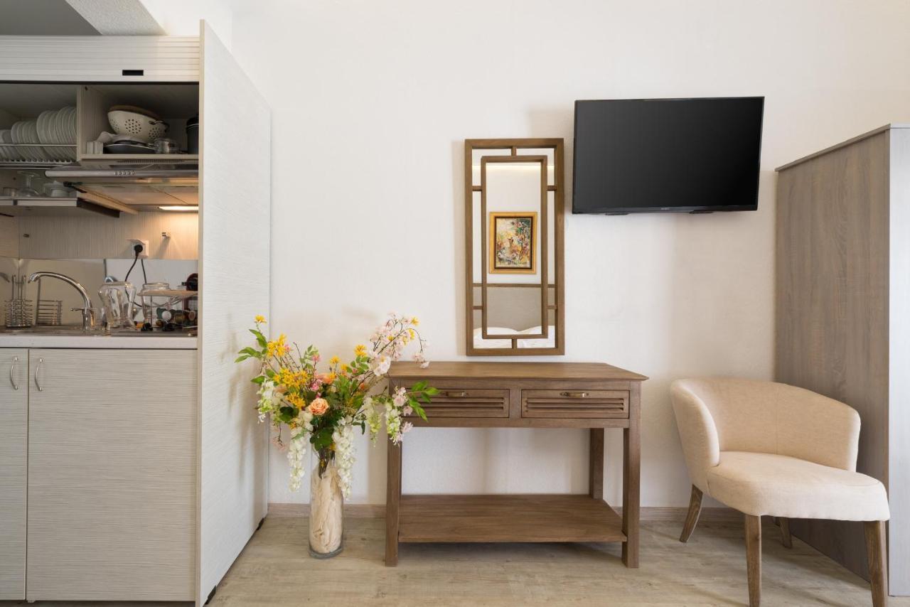 Syros Village Suites Vari  Ngoại thất bức ảnh